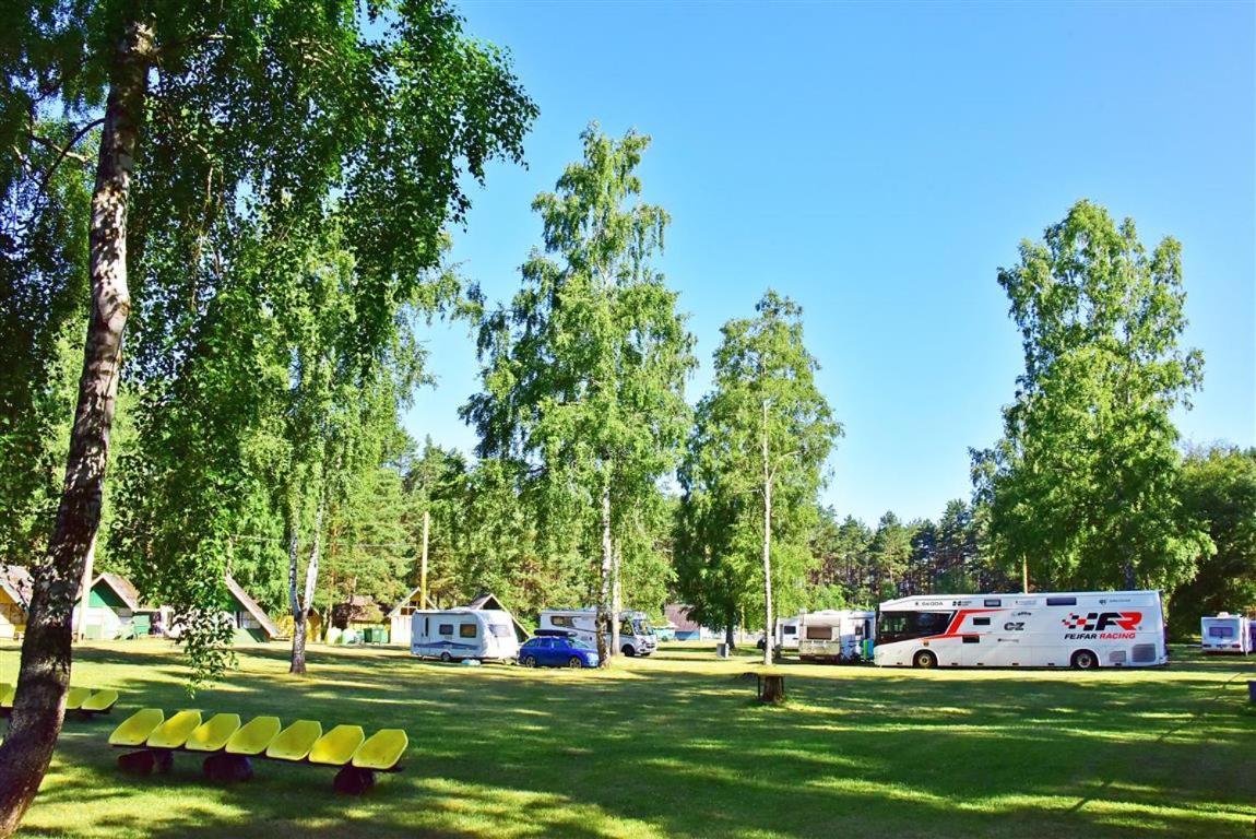 Camping Vaivari Jurmala Hotel Buitenkant foto
